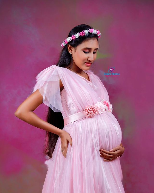 Celebrate Motherhood with a Maternity Photoshoot in Coimbatore | ATHINI PHOTOS™