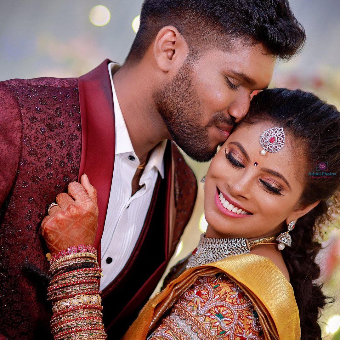 Capturing Joy Pranesh Shangavi's Enchanting Wedding Through Athini Photos' Lens 