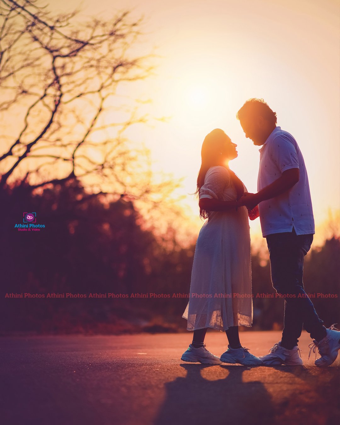 Gokul & Karthika's Enchanting Pre-Wedding Photoshoot | Athini Photos Explore the magical moments captured at Gokul and Karthika's pre-wedding photoshoot by Athini Photos. Discover unique poses, stunning locations, and creative photography techniques that made their love story come alive through the lens.