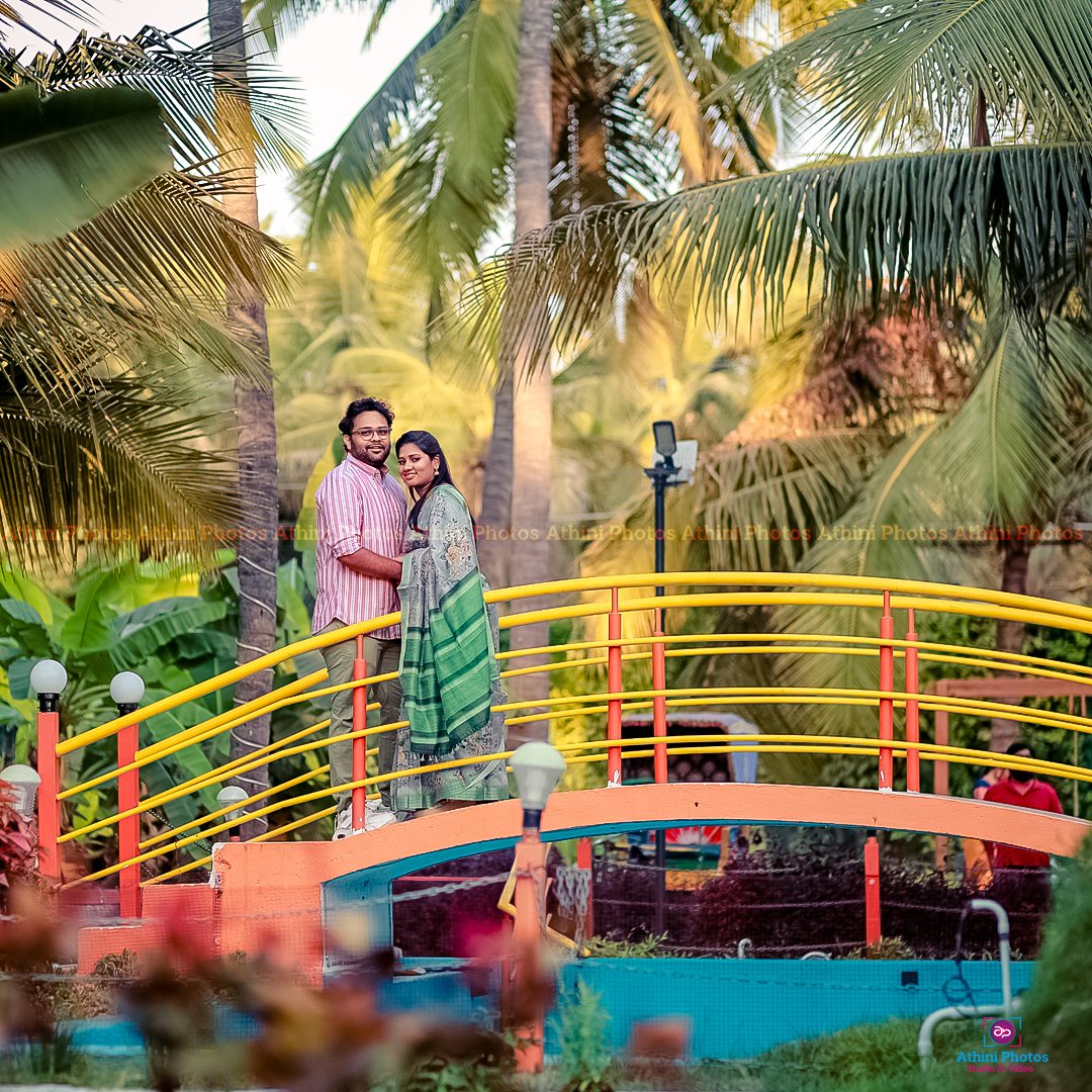 Gokul & Karthika's Enchanting Pre-Wedding Photoshoot | Athini Photos Explore the magical moments captured at Gokul and Karthika's pre-wedding photoshoot by Athini Photos. Discover unique poses, stunning locations, and creative photography techniques that made their love story come alive through the lens.