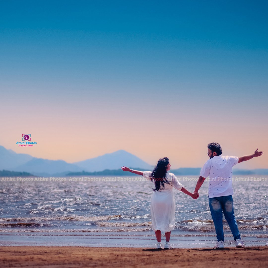 Gokul & Karthika's Enchanting Pre-Wedding Photoshoot | Athini Photos Explore the magical moments captured at Gokul and Karthika's pre-wedding photoshoot by Athini Photos. Discover unique poses, stunning locations, and creative photography techniques that made their love story come alive through the lens.