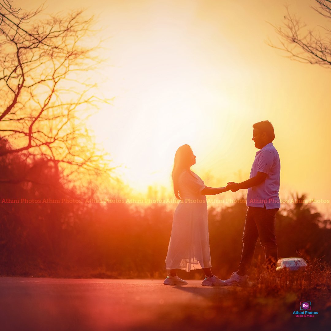 Gokul & Karthika's Enchanting Pre-Wedding Photoshoot | Athini Photos Explore the magical moments captured at Gokul and Karthika's pre-wedding photoshoot by Athini Photos. Discover unique poses, stunning locations, and creative photography techniques that made their love story come alive through the lens.