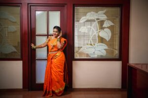 Read more about the article What to Wear to Your Engagement Shoot: Tips for Looking Your Best