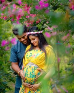 Read more about the article How much should you spend on maternity photos?