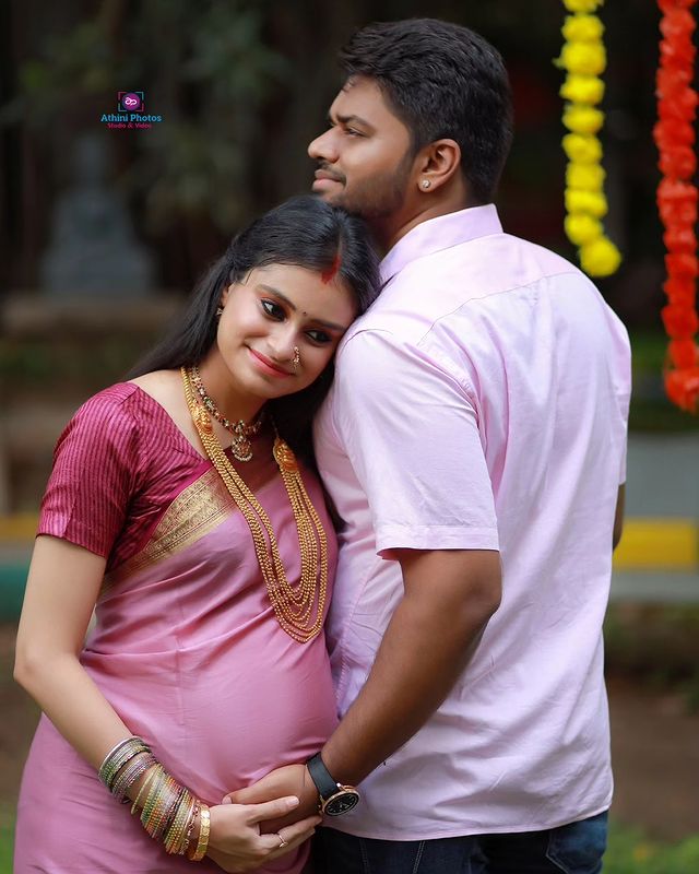 Read more about the article ROSHNI HEMANTH | Maternity Photoshoot Coimbatore | ATHINI PHOTOS™