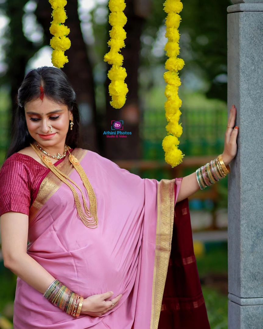 Read more about the article From Bump to Bloom: A Journey Through Maternity Photoshoots in Coimbatore