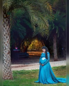Read more about the article Pregnancy Photo Shoot Poses with Husband: The Ultimate Guide to Capturing Your Journey Together