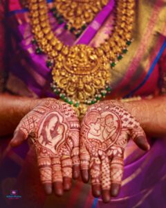 Read more about the article Maternity Shoot in Saree Poses: Capturing Timeless Elegance with Athini Photos